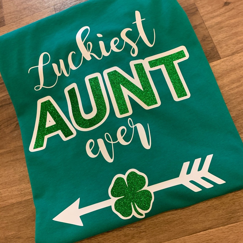 NWT Luckiest Aunt Ever!! 🍀🍀